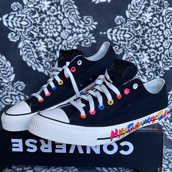 Converse Chuck Taylor All Star OX Black/Hyper Pink/Egret MEN`S - Picture 5 of 16